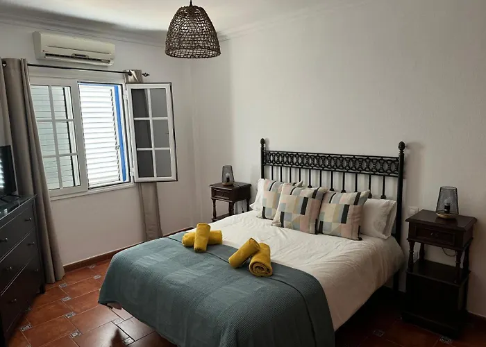 Casa Cueva De Los Verdes